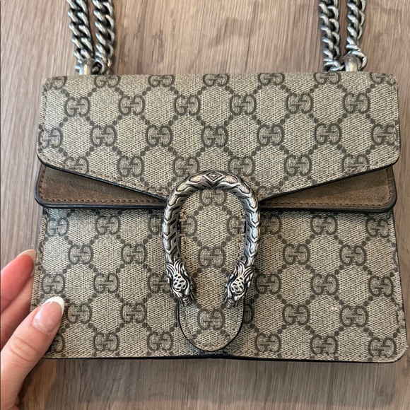 Gucci Beige and Black Shoulder Bag - Picture 2 of 10